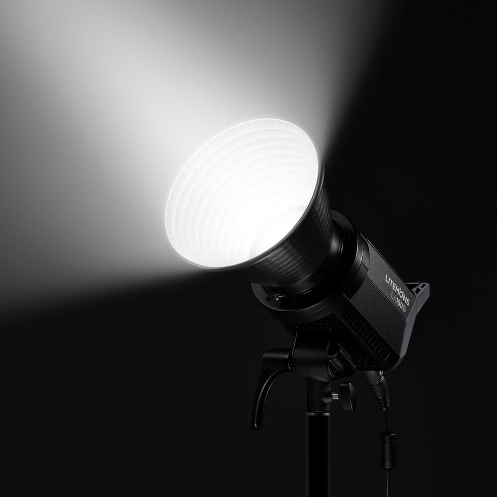 GodoxLA200DDaylightLitemonsLEDlight-11