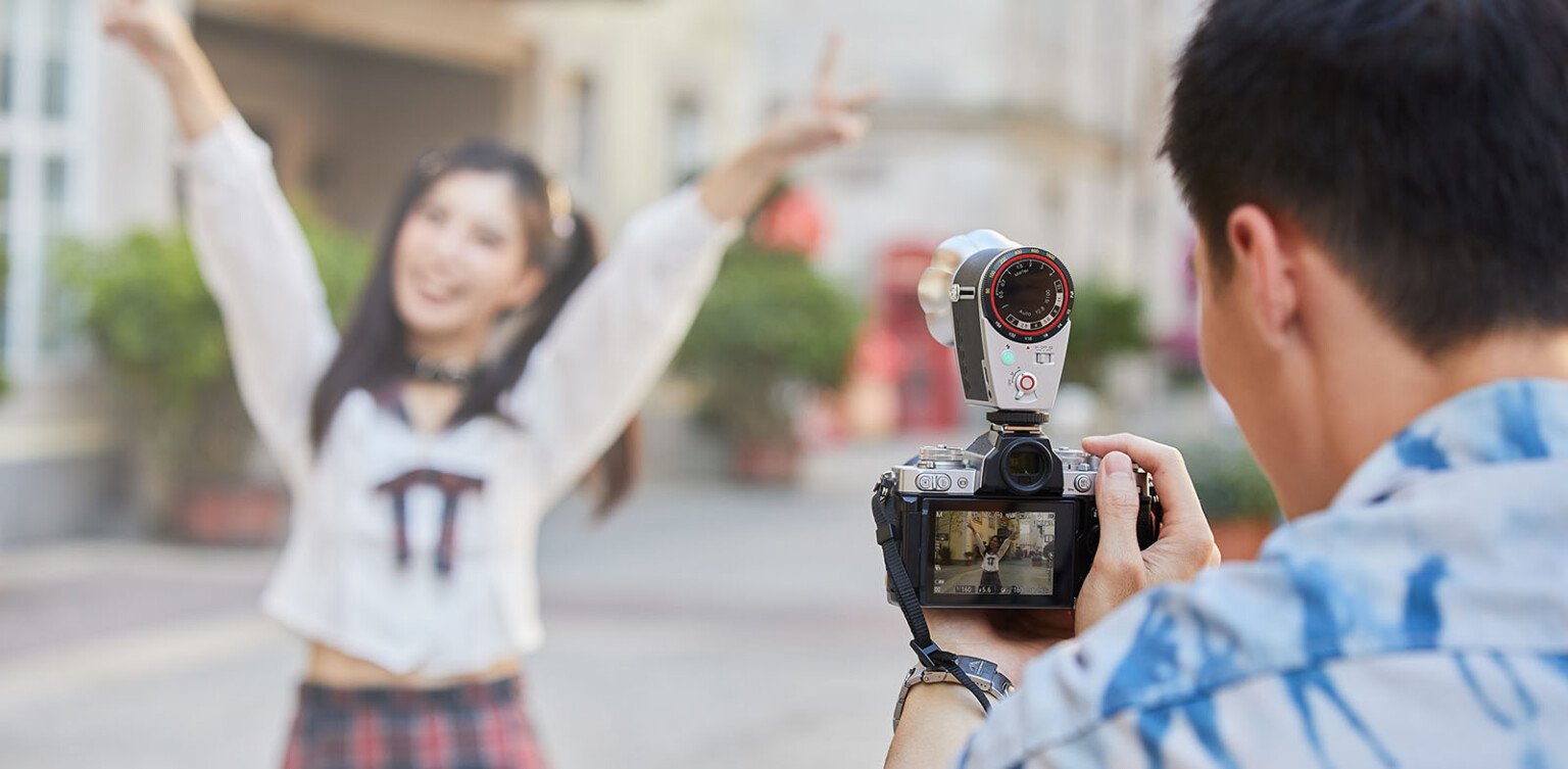 GodoxLuxCadetRetroCameraFlash_12