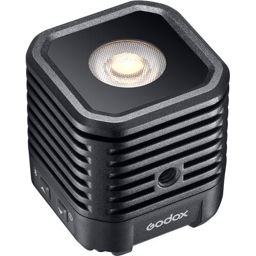 GodoxWL4BWaterproofLEDVideoLight_1