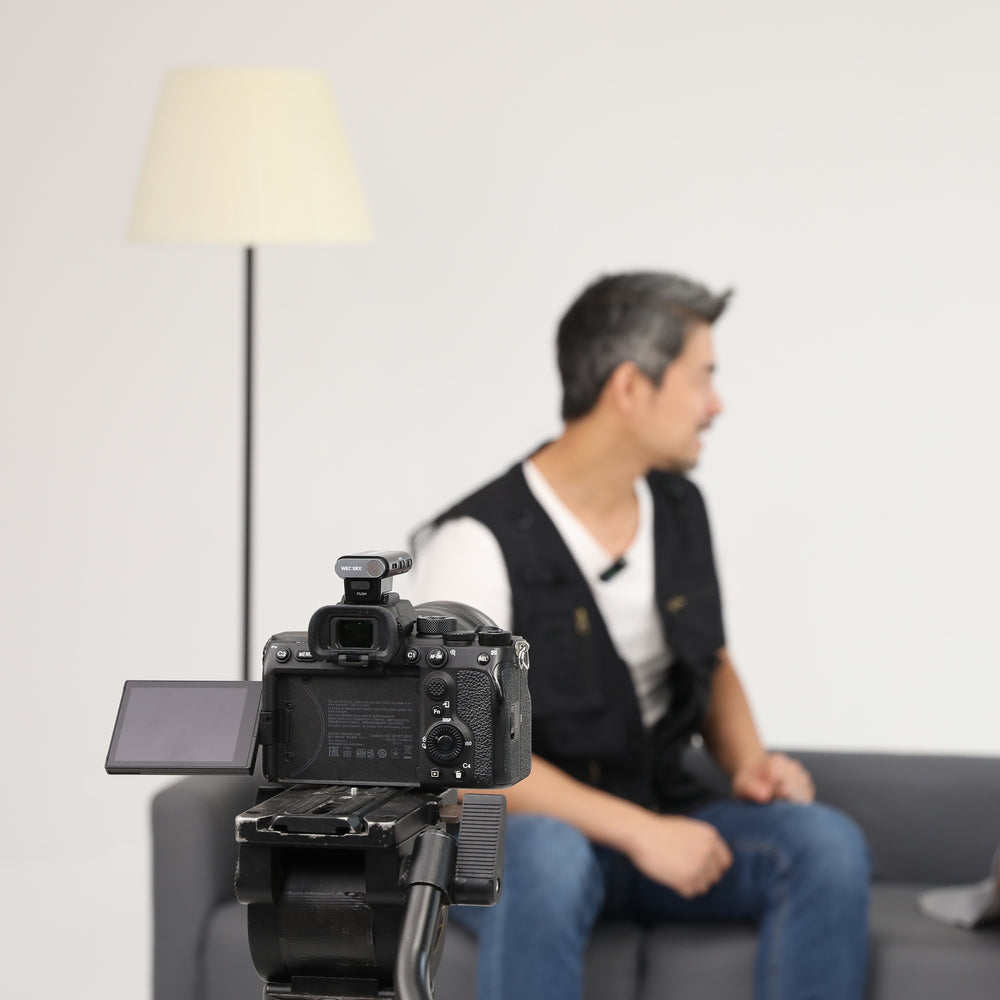 How to Choose Between a Wireless Lavalier Microphone vs. Wired Lavalie